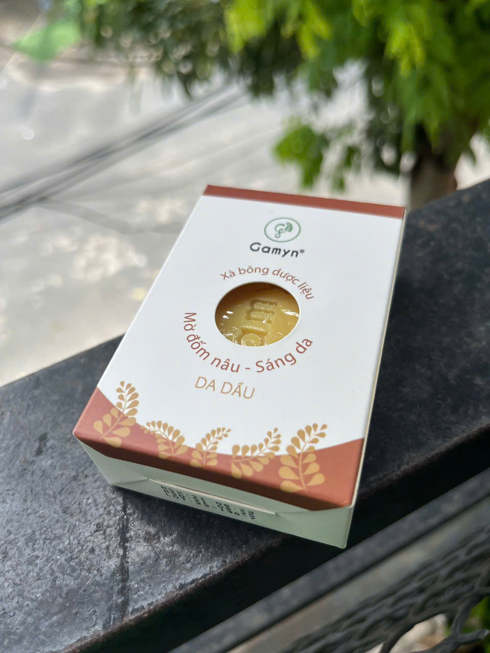 Xà bông Mờ đốm nâu 